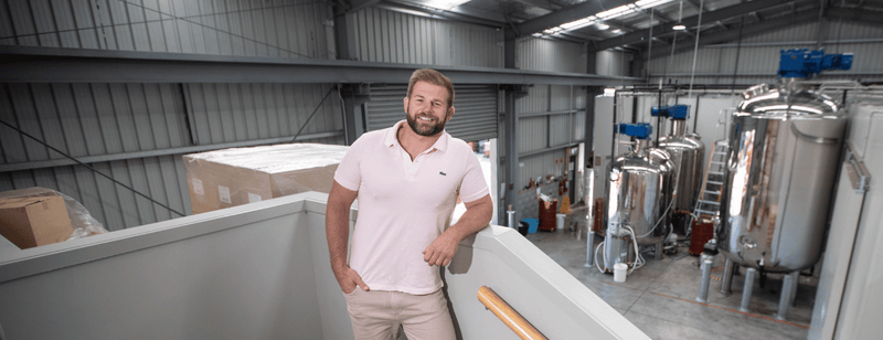 L'histoire d'Egmont Honey : Une interview avec le fondateur James Annabell